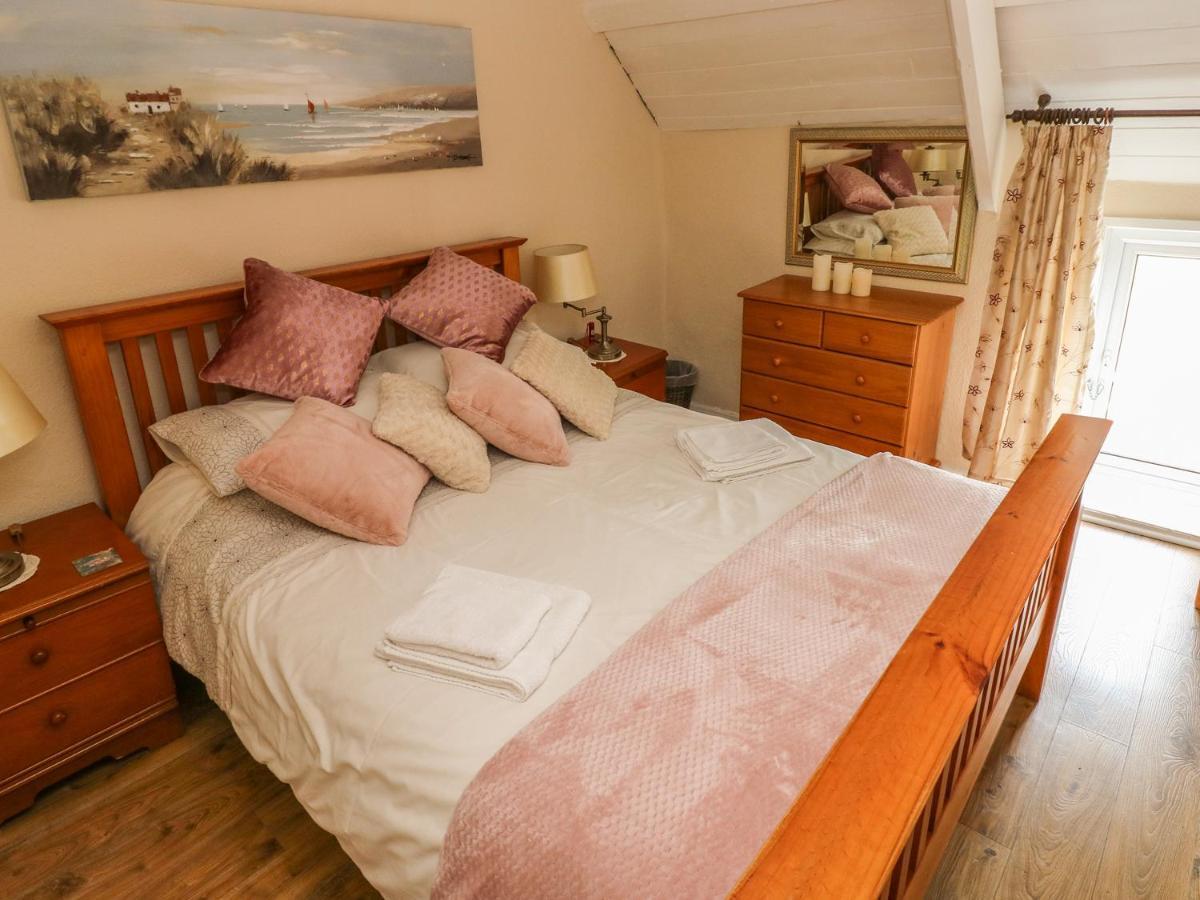 Fisherman'S Cottage Saint Ishmaels  Екстериор снимка